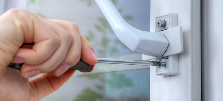 Window Crack Repair in St. Catharines, ON