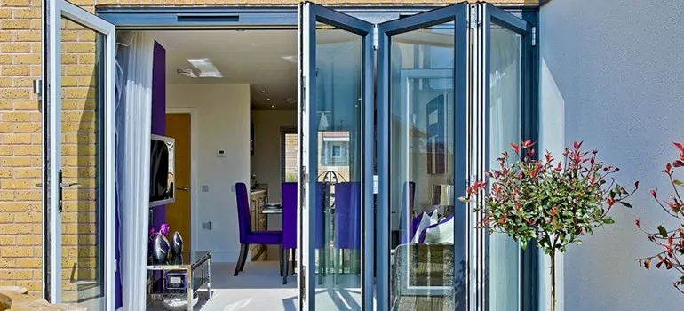 Commercial Door Glass Repair in St. Catharines, ON